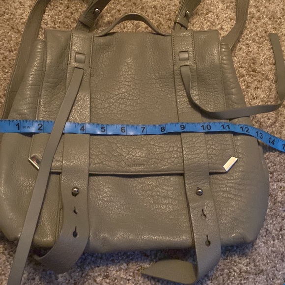 Leather backpack - Picture 7 of 8